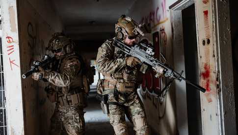 Airsoft – pasja, adrenalina i realizm na wyciągnięcie ręki