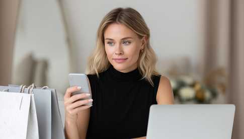 Gdzie Polki kupują sukienki online? 