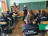 Policjantki z wizytą w klasie policyjnej w Ziębicach