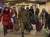 Żołnierze16 DBOT wspierają uchodźców z Ukrainy