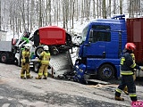 Śmiertelny wypadek dwóch ciężarówek i busa na trasie Bardo - Kłodzko