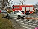 Zderzenie trzech osobówek na skrzyżowaniu dk8 i zjazdu na Tarnów