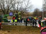  Protest rolników w Ząbkowicach Śląskich. Na ósemkę wyjechało prawie 200 traktorów 