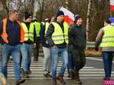  Protest rolników w Ząbkowicach Śląskich. Na ósemkę wyjechało prawie 200 traktorów 