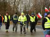  Protest rolników w Ząbkowicach Śląskich. Na ósemkę wyjechało prawie 200 traktorów 