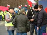  Protest rolników w Ząbkowicach Śląskich. Na ósemkę wyjechało prawie 200 traktorów 