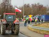  Protest rolników w Ząbkowicach Śląskich. Na ósemkę wyjechało prawie 200 traktorów 