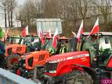  Protest rolników w Ząbkowicach Śląskich. Na ósemkę wyjechało prawie 200 traktorów 