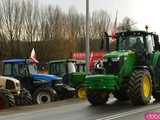  Protest rolników w Ząbkowicach Śląskich. Na ósemkę wyjechało prawie 200 traktorów 