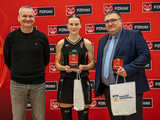 [FOTO] Srebrny sukces młodych koszykarek z Ziębic – Zuzanna Smędzik z tytułem MVP!