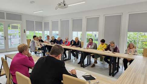 [FOTO] Bardo stawia na dialog z seniorami. Kolejne spotkania przynoszą efekty 