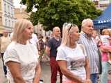 [FOTO, WIDEO] Wakacyjna Scena Muzyczna w Ząbkowicach Śląskich trwa w najlepsze. Tym razem afrykańskie rytmy porwały mieszkańców 